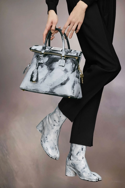 
  Tabi Knee-High Boots Black | Maison Margiela
