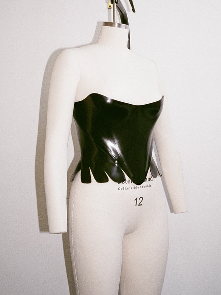 Stays — Soft Skin Latex