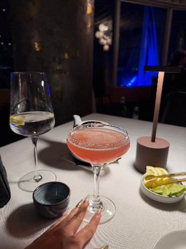  Drinks with the girls 🥰