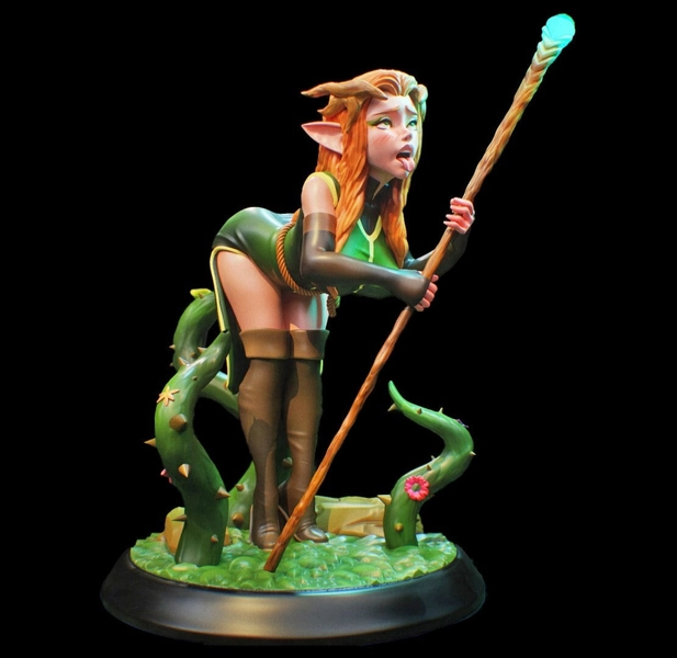 Secret Druid Practice | Unpainted | Pinup Miniature | DnD 5E | Dungeons and Dragons | Tabletop | Pathfinder | Role Playing