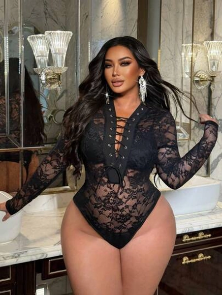 Black Lace Bodysuit🖤