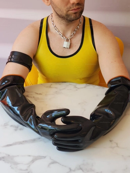 Epic Heavy-Duty Rubber Gloves – Glossy, Extreme & Scene-Ready by KinkyRubberDoc