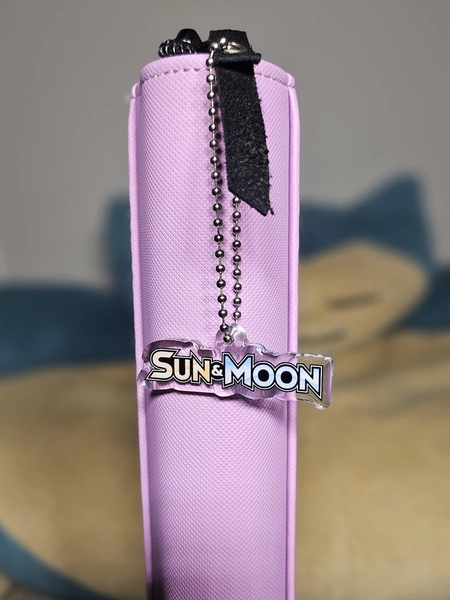 Pokemon - Sun and Moon Base Set - Binder Keychain