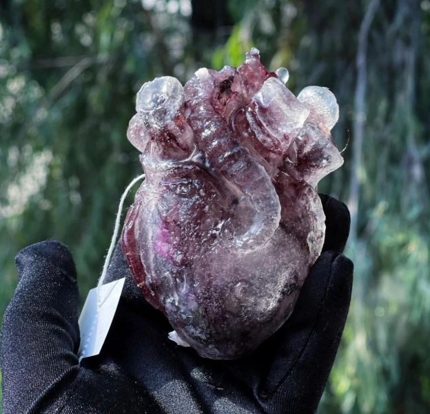 Eat Your Heart Out Tea Bomb (Black)