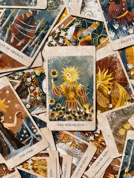 The Solar Kingdom Tarot 