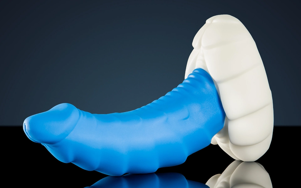 Skylar - Medium - Suction Cup
