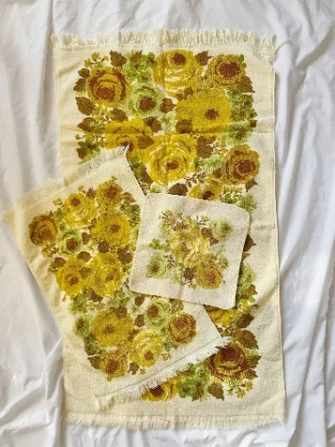 70’s Green/Yellow Floral Towel Set 