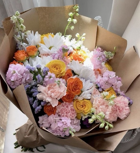 Buy me flowers 💐 