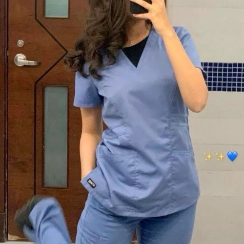 New scrubs 👩🏻‍⚕️