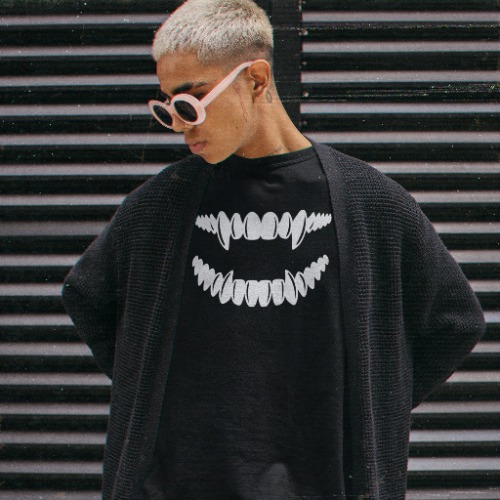 Fangs Unisex T-Shirt - Black / M