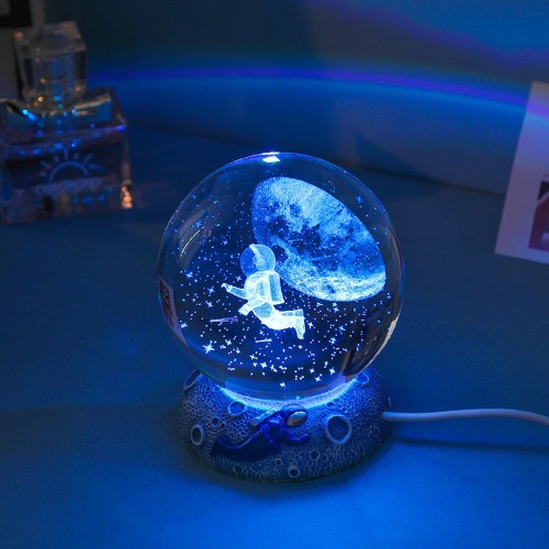 LED Aquamarine Life Snow Globe - Astronaut