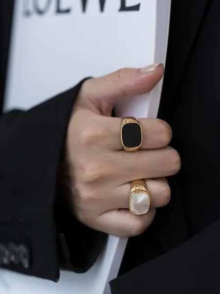 18K Gold Plated Mother-of-Pearl Ring, Chunky Gold Ring, Black Pax Ring, Signet Ring, Black Onyx Ring, Stacking Ring, Gift for Her SR0001