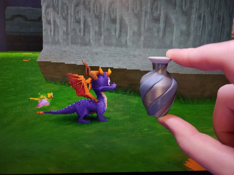 Spyro Vase Mini