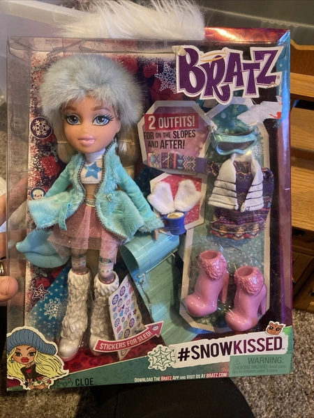 BRATZ Snowkissed CLOE Fashion Doll