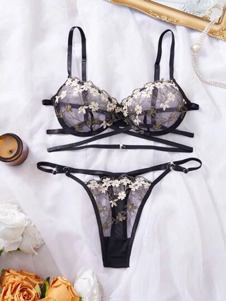 Women Skin-Friendly Embroidery Floral Sexy Mature Lingerie Set