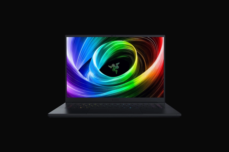 Razer Blade 16 - QHD+ 240 Hz OLED - GeForce RTX 5090 - Black