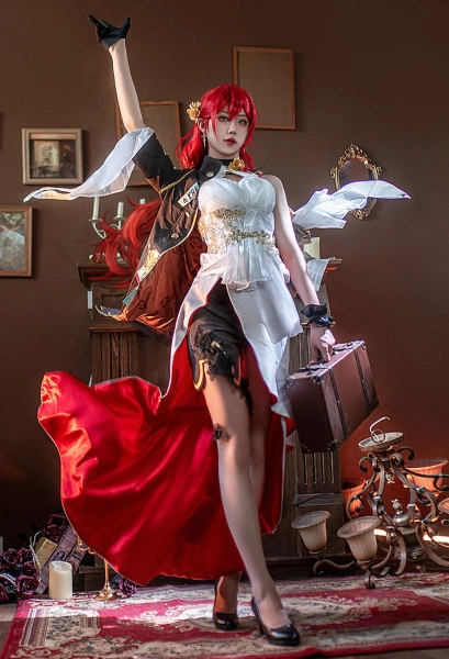 Honkai: Star Rail Himeko Cosplay