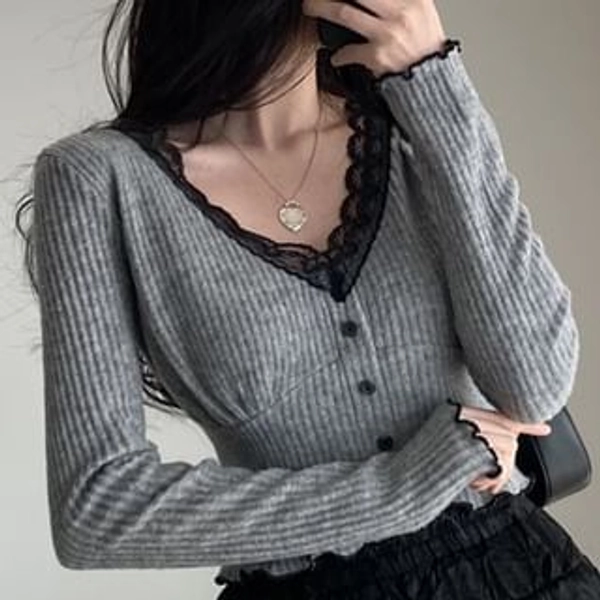 Long Sleeve V-Neck Lace-Trim Ribbed-Knit Crop Top
