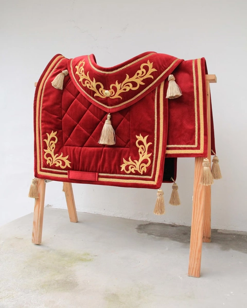 Equestrian Set Saddle Pad / Collar High Baroque School Bordeaux Velvet - Etsy