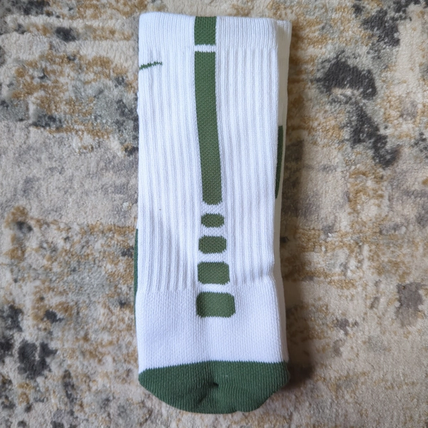Original Nike Elite Socks Crew Size Medium White/Green Classic Basketball