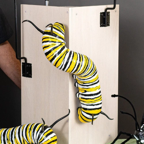 19" Monarch Wall Caterpillar