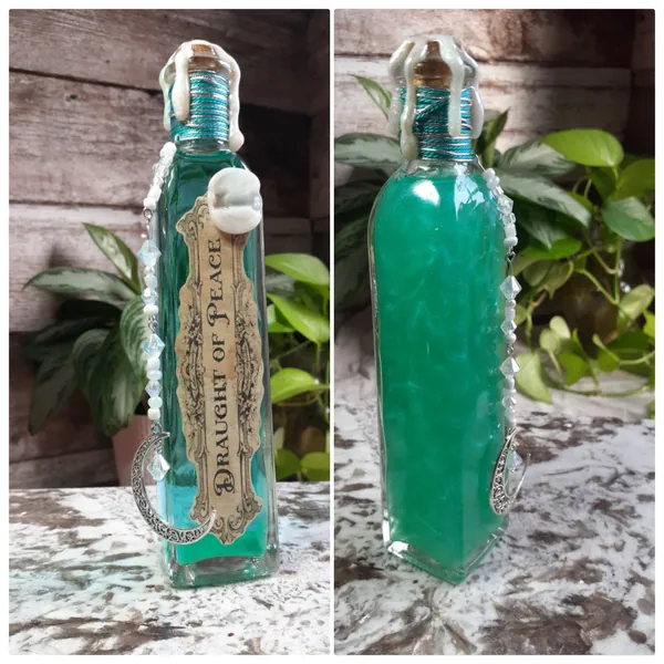 Draught of Peace Potion | Magical Color Changing Potion | Glass Apothecary Bottle | Witch and Wizard Prop Replica Collectible