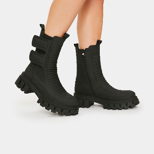 Vader Padded Croft Boots | UK 9 / Black