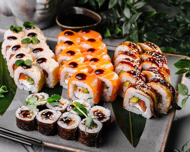 Sushi for my relax night🍣