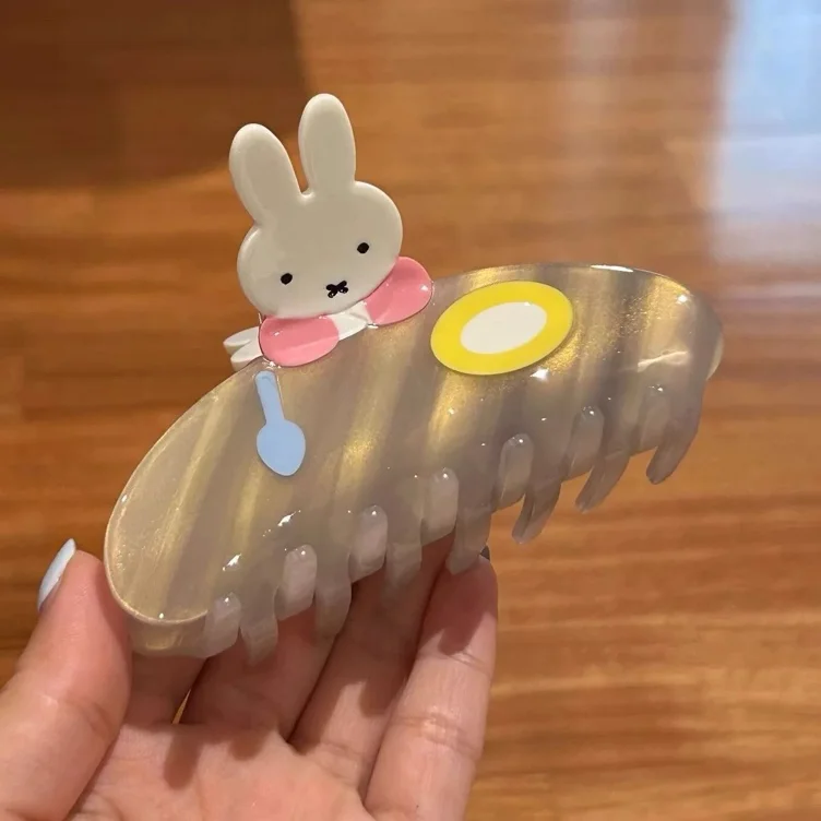 Miffy hair clip 