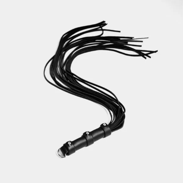 STUDDED HANDLE FLOGGER