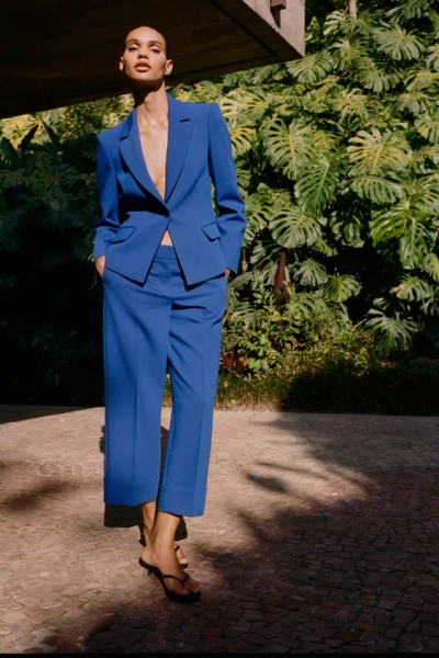 GERADE GESCHNITTENE HOSE MIT SAUMAUFSCHLAG