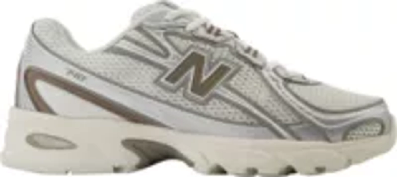 New Balance 740 Shoes