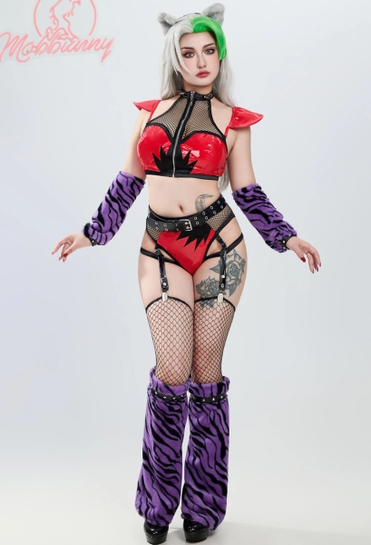 Roxanne Wolf set Short Top and Shorts with Headband and Belt