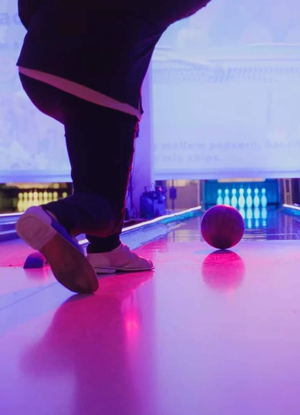 Bowling for 1 hour