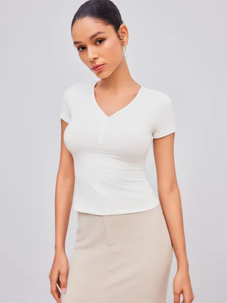 Second Skin Double Layered V-neck Solid Short Sleeve Tee