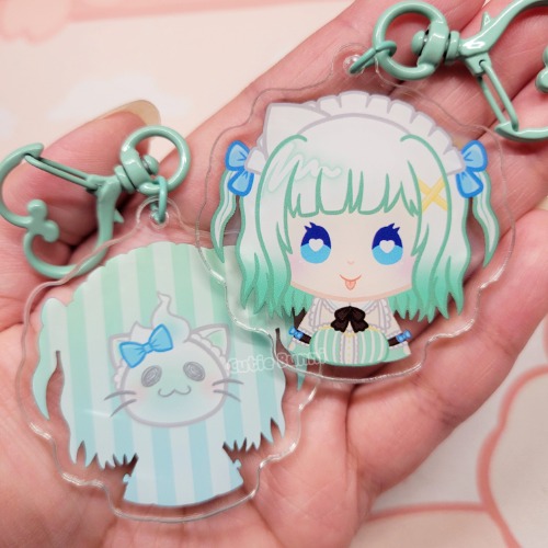[Vtuber] Maid Mint Acrylic Charm Keychain
