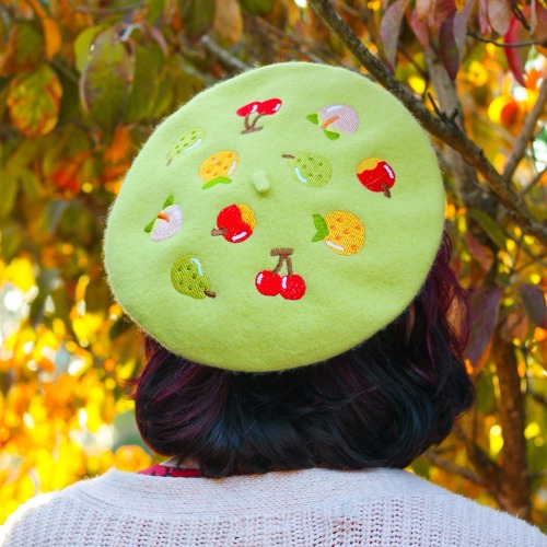 Animal Crossing Fruits Embroidered Beret! - No combs / Bimbo Pink