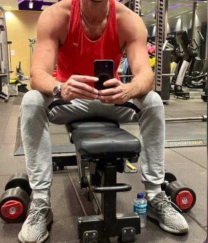 Monthly gym membership 