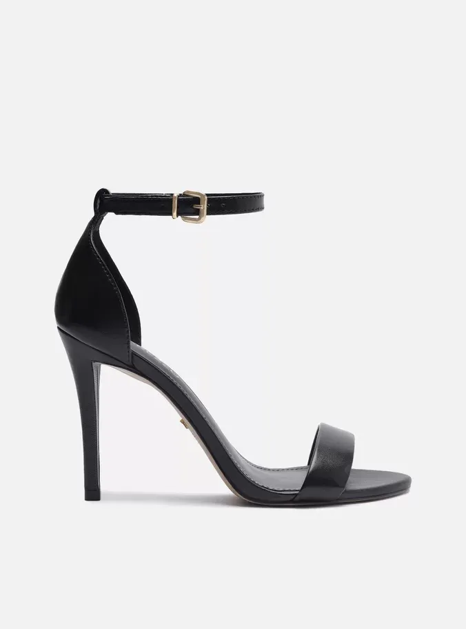 Black heel sandals