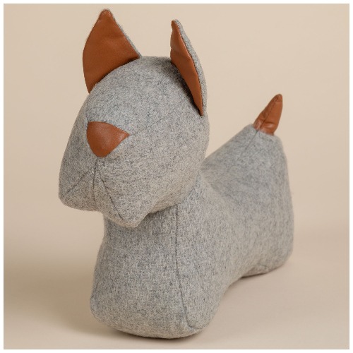 Dog Door Stopper | Scottie