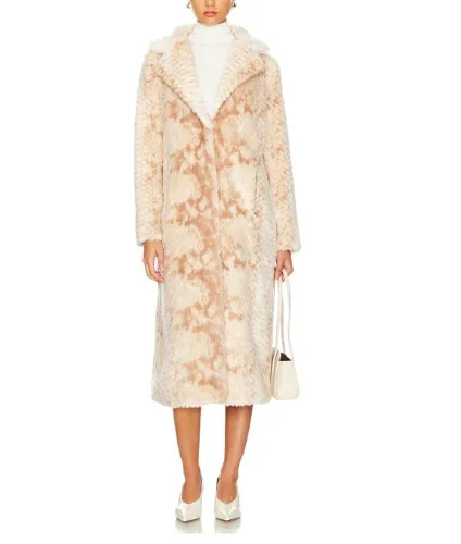 Montmartre blonde coat