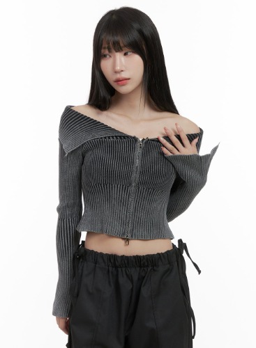 Two-Way Zip-up Off Shoulder Long Sleeve Crop Top CS419 | Black / S/M