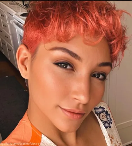 💇🏽‍♀️ Crowning the Goddess