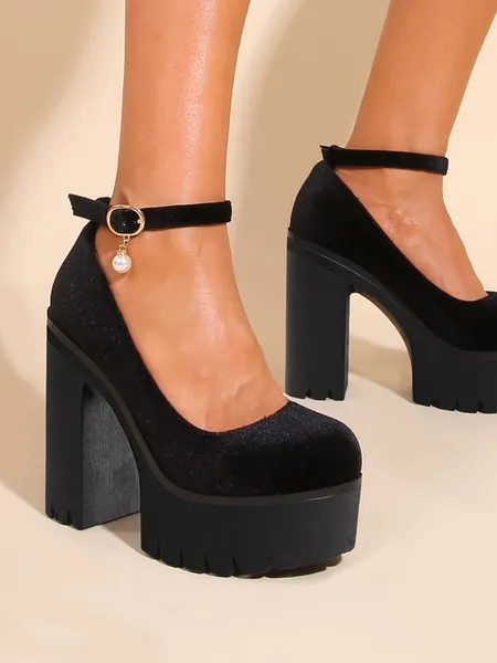 Mary janes con tira tobillera plataforma