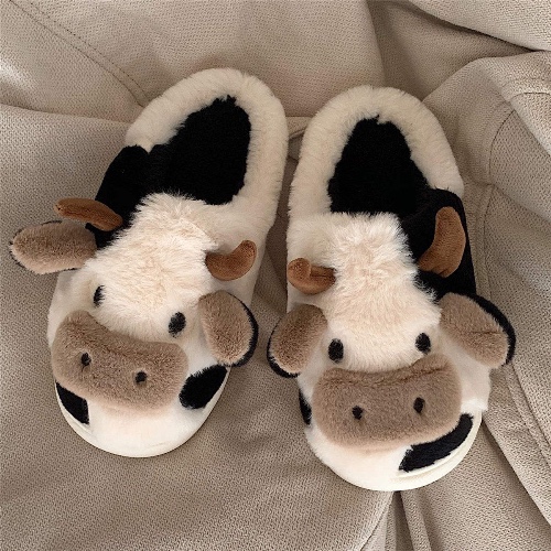 Avery - Kawaii Cow Fluffy Winter Slippers - Cow / 37