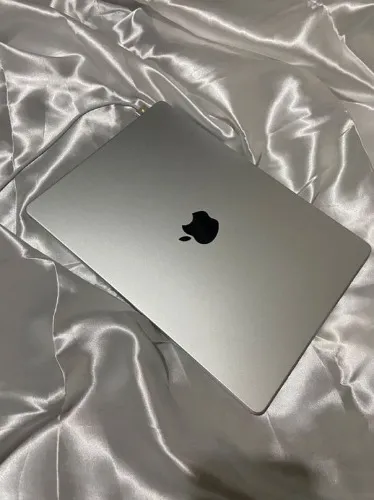 Apple MacBook Pro