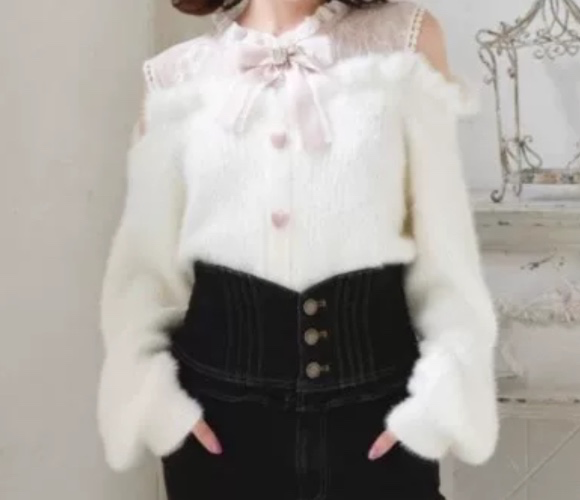 ₊‧°𐐪♡𐑂°‧₊ | ryousangata white blouse