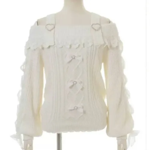 ₊‧°𐐪♡𐑂°‧₊ | white sweater