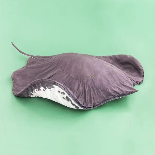 Giant Stingray Blanket