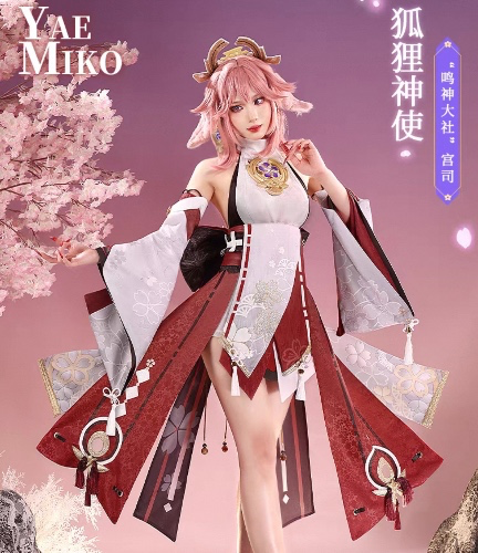 Yae Miko cosplay